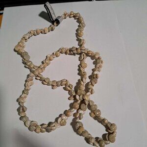 Hilo Hattie shell design long necklace NWT new with tag